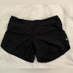 Lululemon shorts size 4
